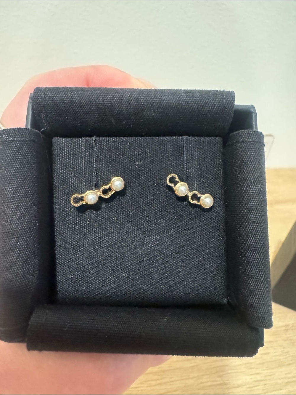 Chanel Coco gold & Pearl Linear Stud Earrings - Full Inclusion